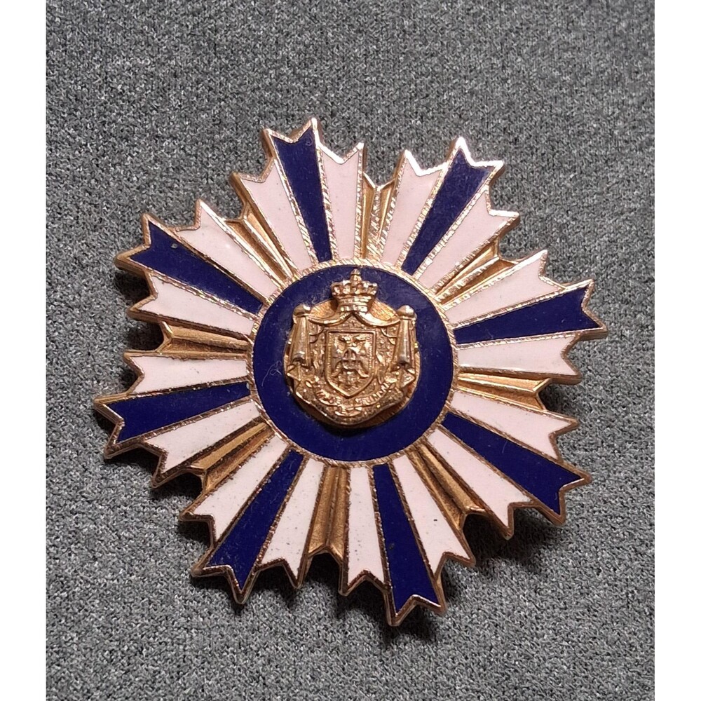 Accessocraft Heraldic Brooch Coat of Arms Vintage Pin